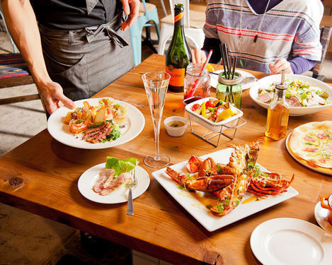 【無料ゲーム演出つき！】お食事6品＋飲み放題付きのリーズナブルプランのメイン画像