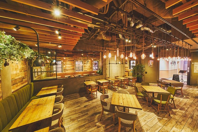 SENBA KITCHEN GREEN HOUSE Grill&Wine ハービスプラザ店の会場内イメージ1枚目