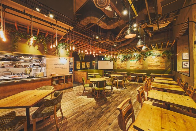 SENBA KITCHEN GREEN HOUSE Grill&Wine ハービスプラザ店の会場内イメージ3枚目