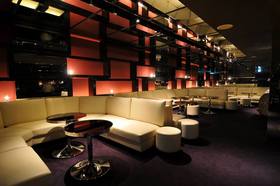 パーティースペース マハラジャ 京都のフロア1のメイン画像-京都最大級ゴージャス空間で着席220名迄、立食400名対応！