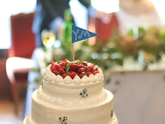 一棟貸切レストラン イカリヤ ウエディング【IKARIYA WEDDING】の料理・施設等のイメージ画像3-かわいく美味しいウエディングケーキ