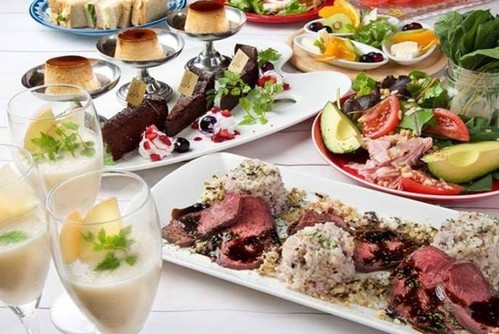 Bougnat Bougnat CAFE & BISTROT ～ブーニャ ブーニャ～の【5,500円 ボリューム重視♪】全7品、2時間飲み放題、無料ゲーム付プラン