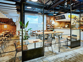 リンシエメ【L’INSIEME －CAFE&BREAD－】のレイアウト・会場-着席100名様・立食120名様までOK