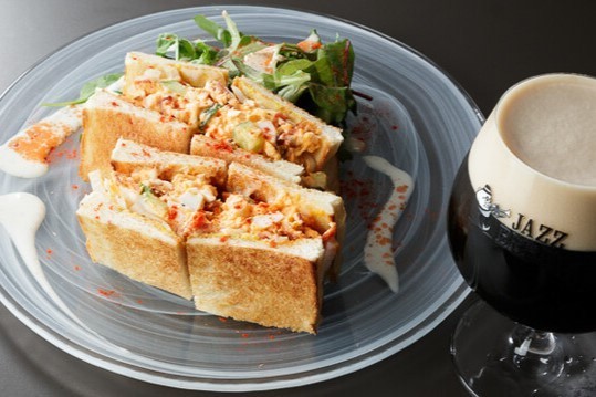 JAZZ BERRY ～ジャズベリー～の【テーブルシェア】きのこと帆立のアヒージョ、低温調理鶏ハムetc... 90分フリードリンク＋全5品