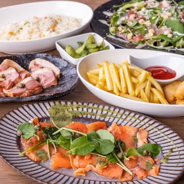 DINING BAR LIBERTYの3時間食べ飲み放題｜全24種をじっくり楽しむ♪