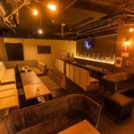 DINING BAR LIBERTYの空間・料理-「最高の一日の“続きを”、LIBERTYで。」