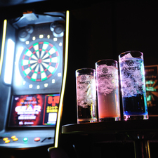 DINING BAR LIBERTYのオプショングッズ-ドリンクで楽しみ、ダーツで盛り上がる！