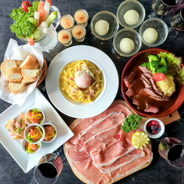 【秋の貸切4,000円コース】2H飲放/料理8品/気軽に使えるライトコース♪のメイン画像