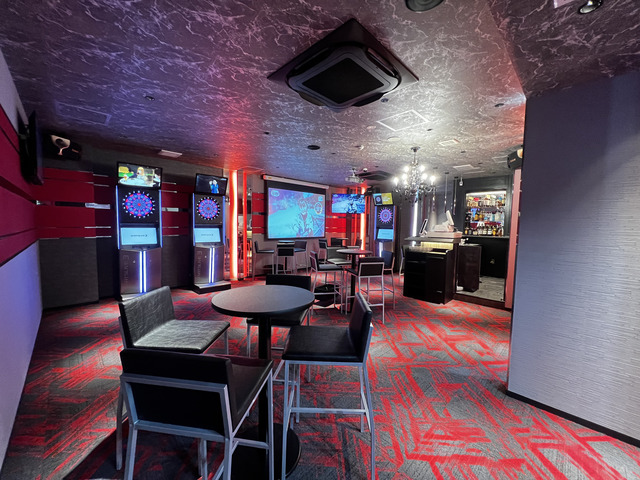 B‐GARAGE 天六店の会場内イメージ6枚目