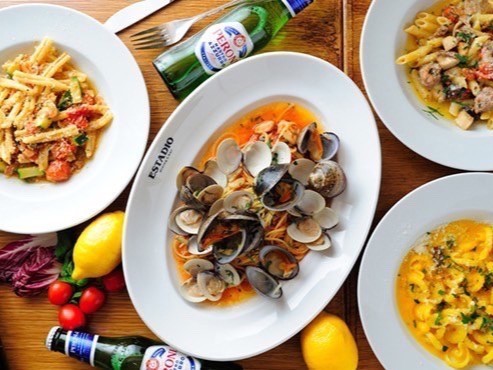 【5,500円で無料ゲーム付！】ビュッフェ8品＋フリードリンク付きプランのメイン画像