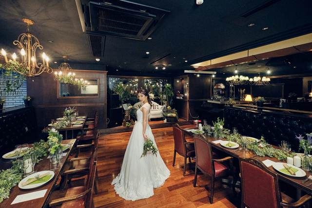 ALLY’S Italian Bar&Cafe~アリーズ~の会場内イメージ2枚目-アンティーク調のインテリアがおしゃれさ満点