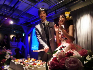 貸し切り隠れ家Wedding　Osteria SOLUSSO　名古屋駅のパーティー風景のメイン画像