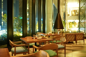 フォレスト キッチン ウィズ アウトドア リビング【FOREST KITCHEN with Outdoor Living】のお洒落な店内★
